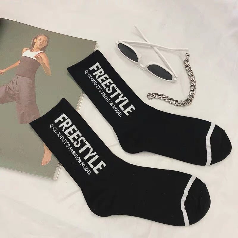 Freestyle Graphic Crew Socks
